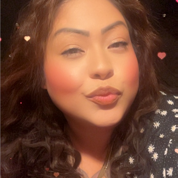 Meet your Posher, Stephanie - Picture 1 of 1